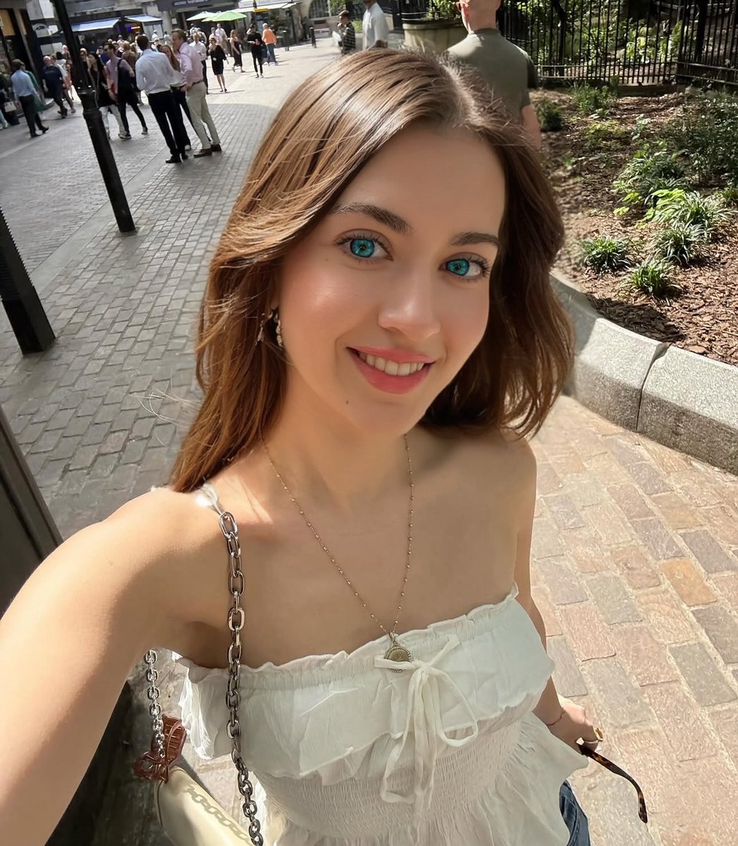 serapben53's tweet image. Revet ve beğeni yapan herkes dmden yazsın akşam döncem