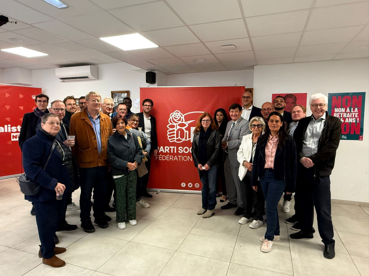 Baptiste Ménard 💬 (@baptistemenard) on Twitter photo 🌹 Échanges fructueux et mobilisateurs autour de <a href="/NicolasMayerNMR/">Nicolas Mayer-Rossignol</a> lors de son passage dans notre fédération du <a href="/PSNord/">Fédération du Nord du Parti Socialiste</a>
✊🏿 C’est fort du soutien de Lionel #Jospin que nous poursuivons cette campagne interne avec enthousiasme & détermination
🗳️ Le 27 mai : on vote <a href="/Changer_PS/">Changer pour gagner 🌹</a> ! 🌹 Échanges fructueux et mobilisateurs autour de <a href="/NicolasMayerNMR/">Nicolas Mayer-Rossignol</a> lors de son passage dans notre fédération du <a href="/PSNord/">Fédération du Nord du Parti Socialiste</a>
✊🏿 C’est fort du soutien de Lionel #Jospin que nous poursuivons cette campagne interne avec enthousiasme & détermination
🗳️ Le 27 mai : on vote <a href="/Changer_PS/">Changer pour gagner 🌹</a> !
