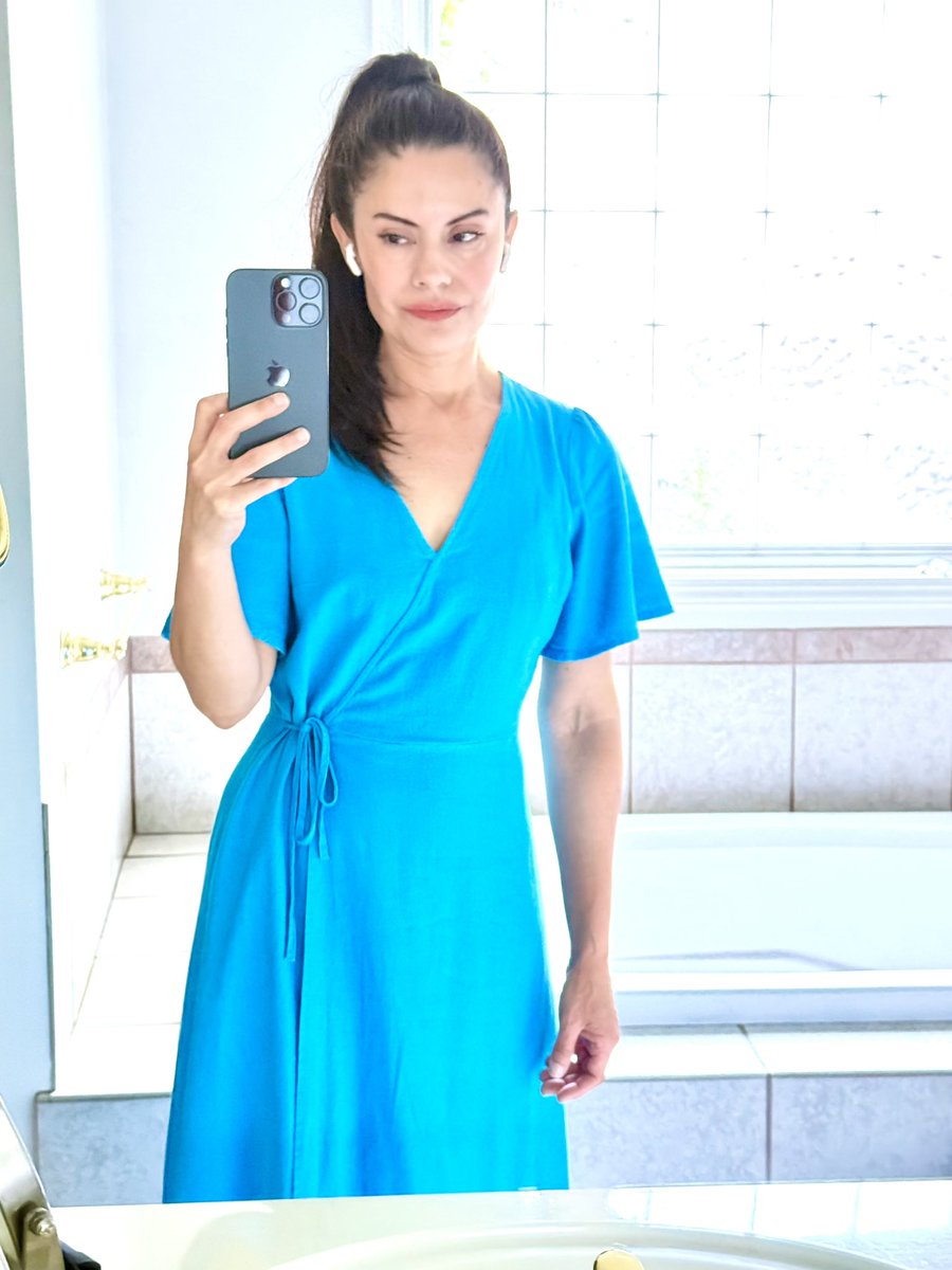 MarsMetaX's tweet image. Heading out to my daughter's
High School graduation 🕊️
Power outage tried to stop me, lol
Now I need your help 💫
Hair up or hair down?
See ya, soon beautiful souls 🫶🏻🌷