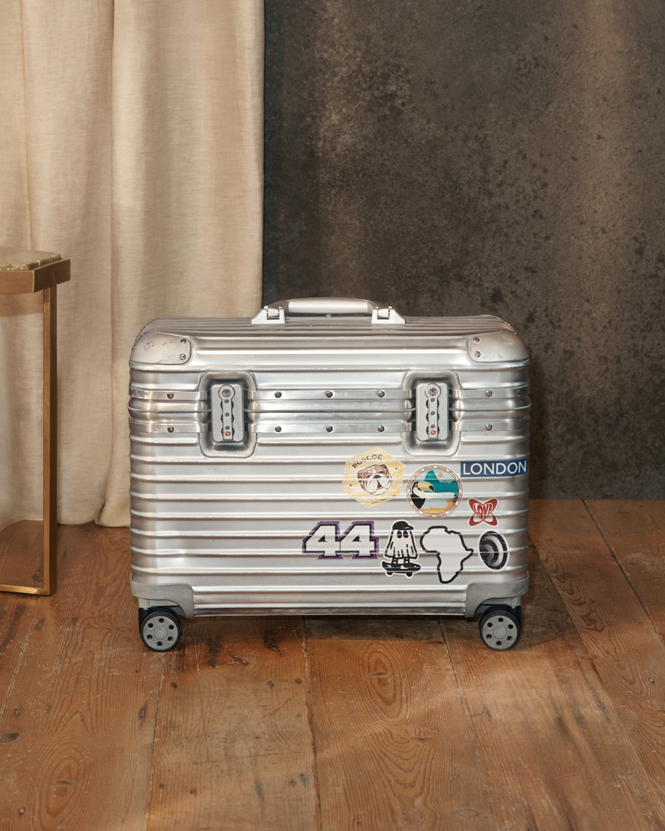 RIMOWA】新アイコンバッグを発売！ RIMOWAはついに、旅の