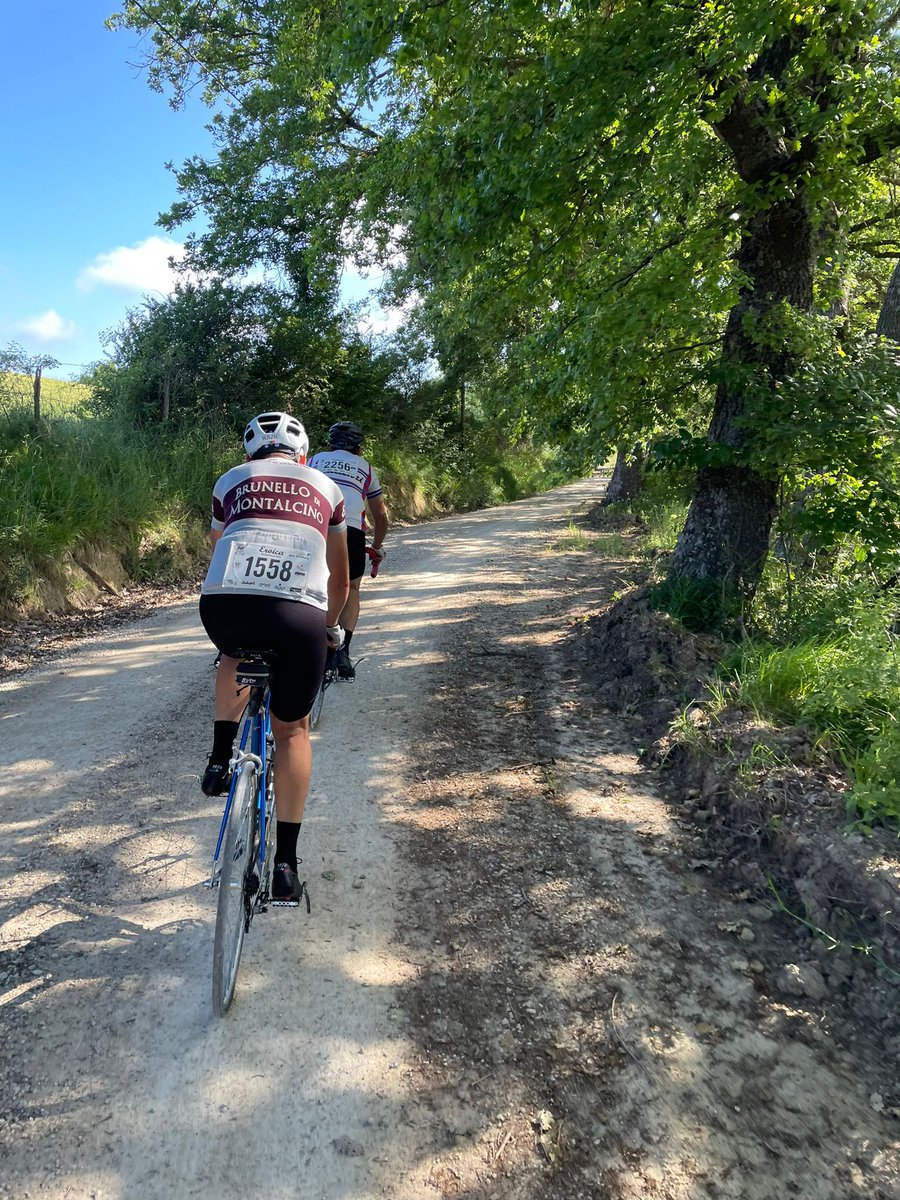 Brunello Montalcino tweet media