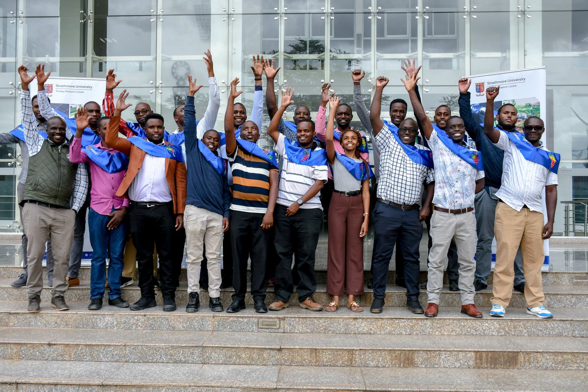 su_serc's tweet image. 🎓 One week later: they graduated!
Huge shoutout to this passionate, curious, and hardworking group.

Let’s keep the momentum going—more skills, more solar, more impact. 💥🌱

#PersonalizedAttention #SkillsThatMatter #FutureReady #SustainableFuture