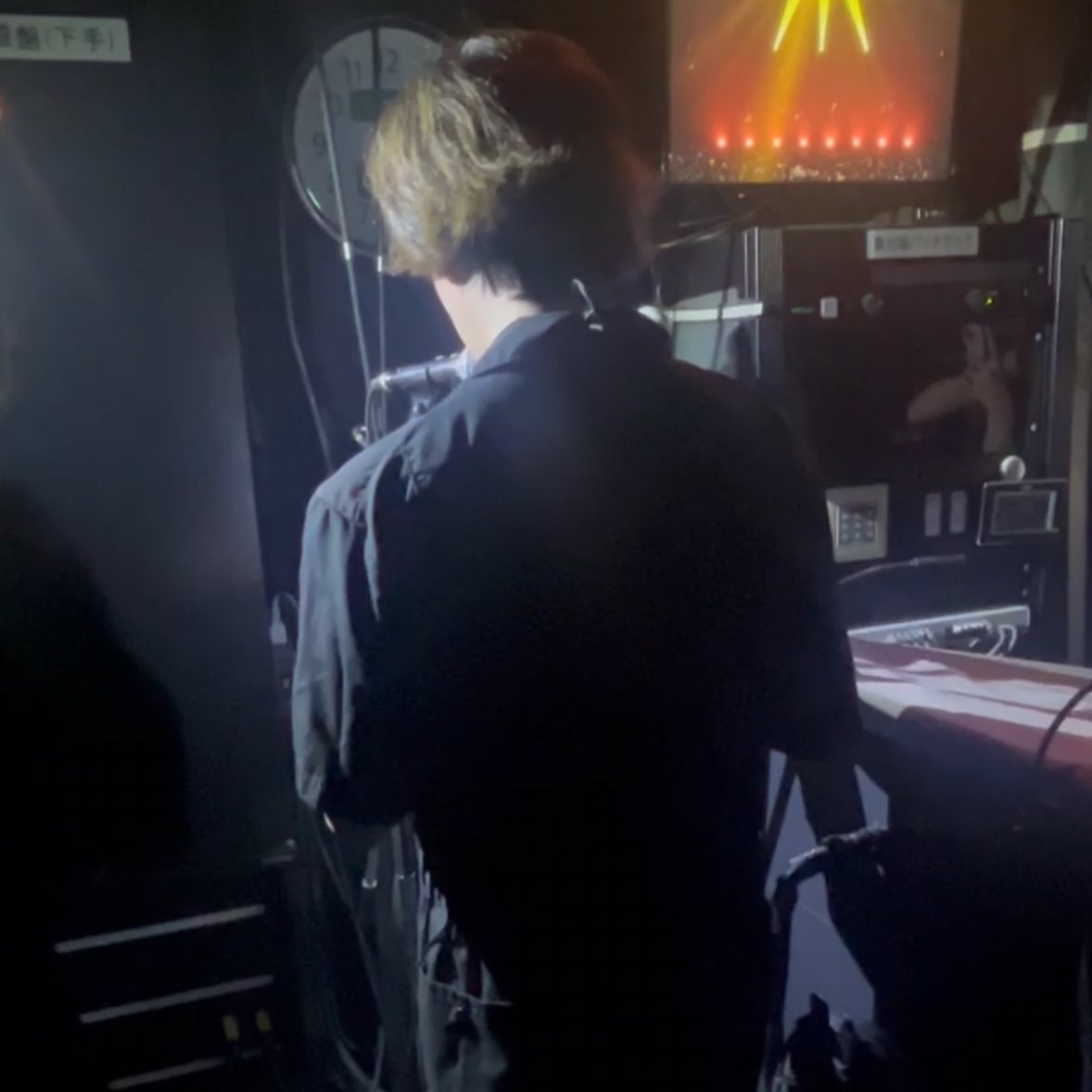 なとり 
ONE-MAN LIVE TOUR「摩擦」@ 東京 Zepp DiverCity
東京2日目、炎でるくらいの摩擦でした！
色々受け止めてくれるチームと社員の皆様にサンクスギビングでございます
泣いても笑っても残り北海道1公演
楽しみます！

#なとり
#なとり_摩擦
#楽屋番長