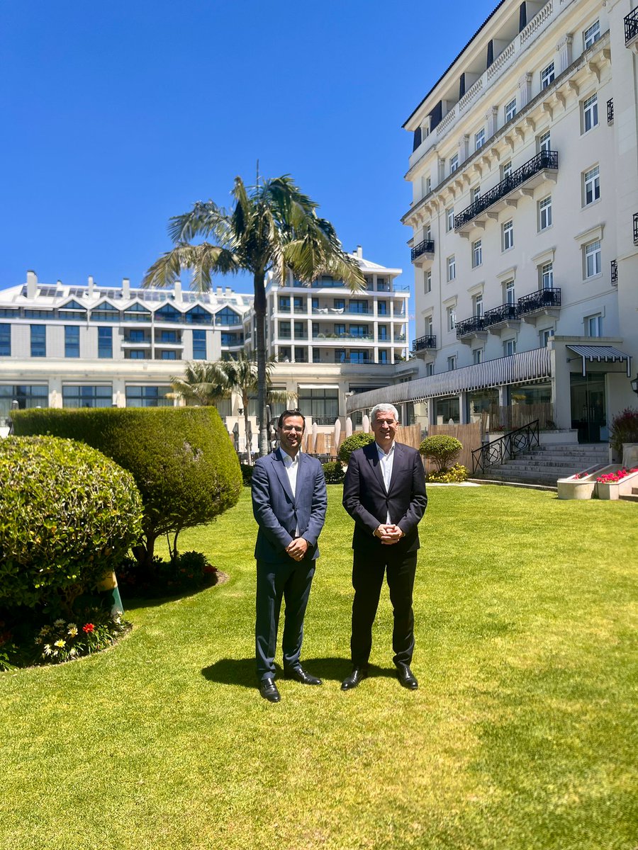 Europe Startup Nations Alliance (@esnalliance) on Twitter photo <a href="/ArthurAJordao/">Arthur Jordao</a>, Executive Director of ESNA, has signed a Memorandum of Understanding with <a href="/InvestEuropeEU/">Invest Europe</a>, represented by CEO <a href="/EMontgolfier/">Eric de Montgolfier</a>. This agreement establishes a formal framework for collaboration to support and strengthen the European startup ecosystem through policy <a href="/ArthurAJordao/">Arthur Jordao</a>, Executive Director of ESNA, has signed a Memorandum of Understanding with <a href="/InvestEuropeEU/">Invest Europe</a>, represented by CEO <a href="/EMontgolfier/">Eric de Montgolfier</a>. This agreement establishes a formal framework for collaboration to support and strengthen the European startup ecosystem through policy