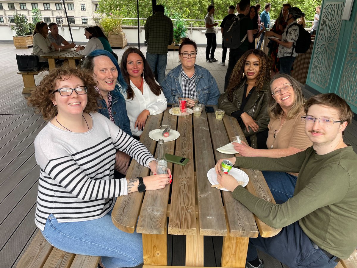 Did you know that the roof terrace at DeskLodge Beacon Tower is now open for the summer? 🌞

To celebrate, last night's social was held out there and it was a great night of chatting, networking and sun-worshipping!

We can't wait for the summer party!

#desklodge #bristol