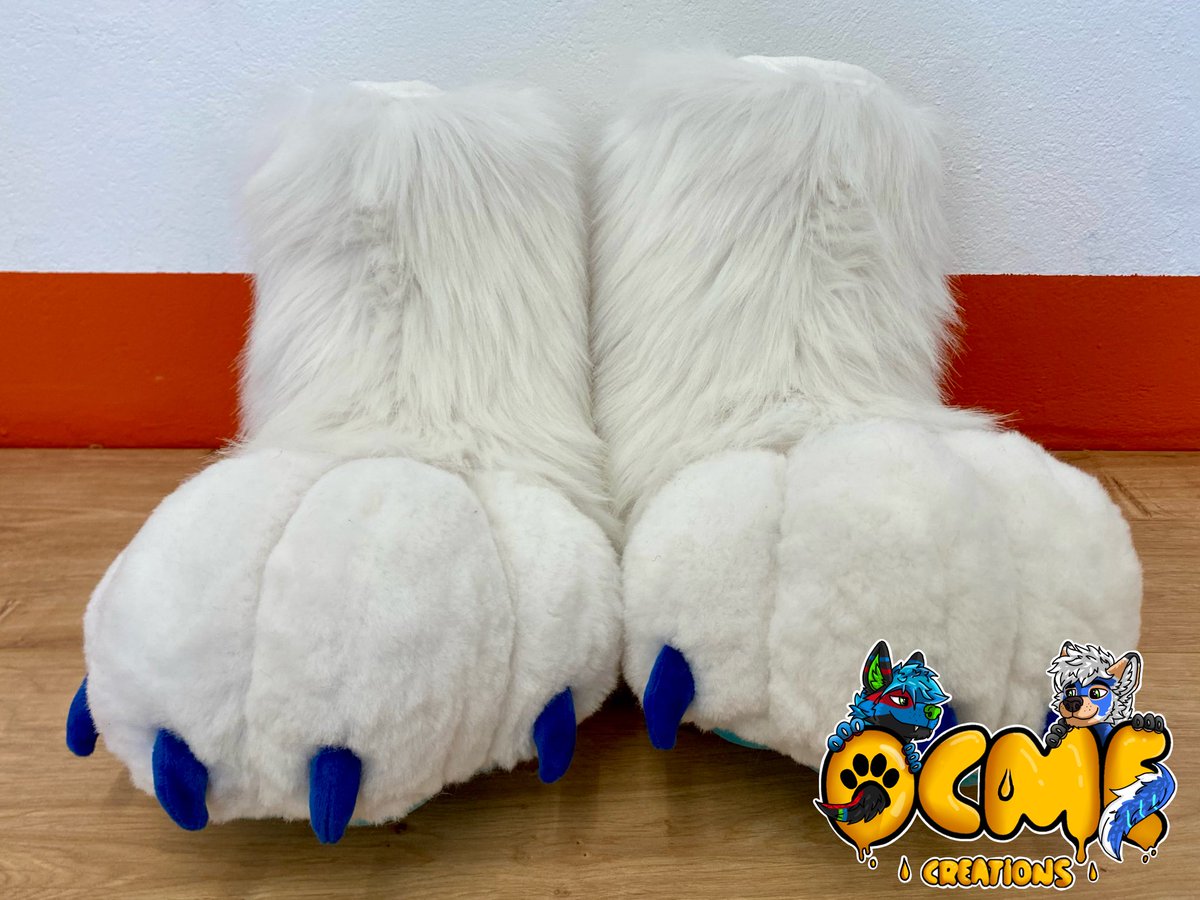 Das erste paar Feetpaws mit Minkykrallen und gefüllten Pawpads ist fertig 

The first pair of feetpaws with minkyclaws and filled pawpads is finished

#Fursuit #Fursuitmaker #Fursuitfriday #Furry #Furrie #Furryfandom