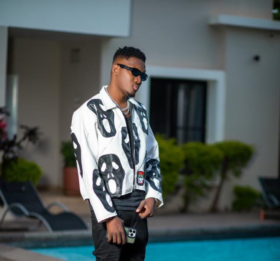 Hussain Dada has been submitted for 5 categories at the 2024 SPOTLIGHT GAMBIA AWARDS
•ARTISTE OF THE YEAR
•COLLAB OF THE YEAR
•PEOPLE'S CHOICE
•ALBUM OF THE YEAR 2024
•MUSIC EVENT OF THE YEAR