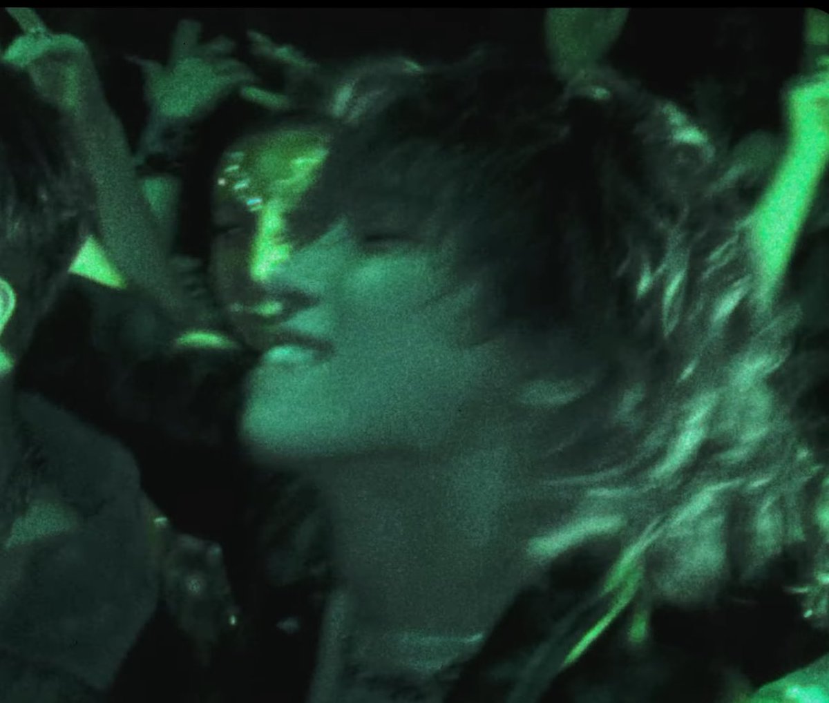 dinocheoo's tweet photo. dino in the trailer for thunder…yes please https://t.co/4q50VSbG0I