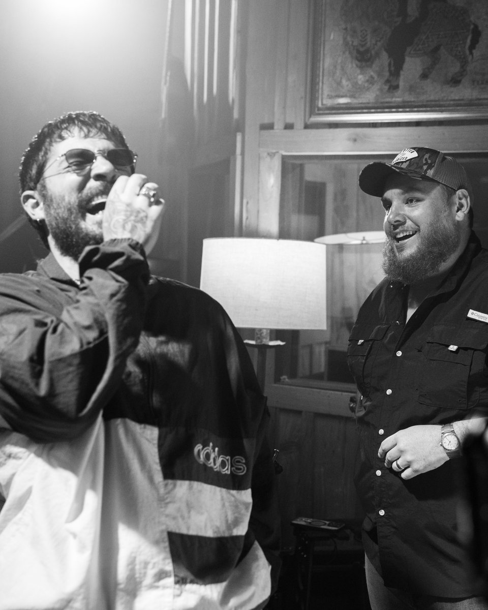 jonbellion's tweet image. WHY FT. @LUKECOMBS OUT NOW
📸: @davidbergman / Zack Massey