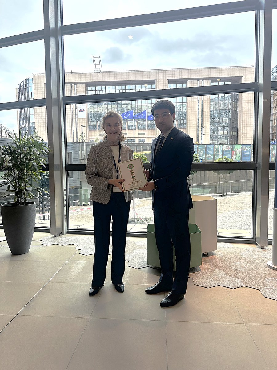 Sapar Palvanov (@palvanovsapar) on Twitter photo Had a constructive conversation with H.E. Elisabetta Belloni, Diplomatic Advisor to the President of the <a href="/EU_Commission/">European Commission</a>. Delivered an official invitation on behalf of the National Leader of Turkmenistan to attend the Peace & Trust Forum on 12 December in Ashgabat 🇹🇲🤝🇪🇺 Had a constructive conversation with H.E. Elisabetta Belloni, Diplomatic Advisor to the President of the <a href="/EU_Commission/">European Commission</a>. Delivered an official invitation on behalf of the National Leader of Turkmenistan to attend the Peace & Trust Forum on 12 December in Ashgabat 🇹🇲🤝🇪🇺