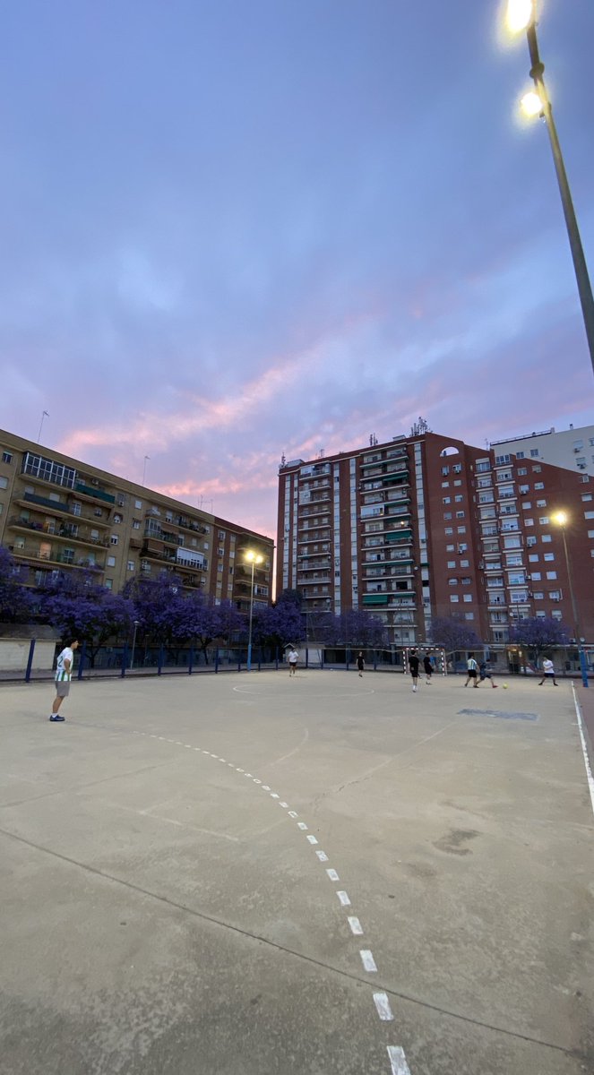 ladrondguevaraa's tweet image. FONDO LADRON PRESENTE! 👊🏴‍☠️