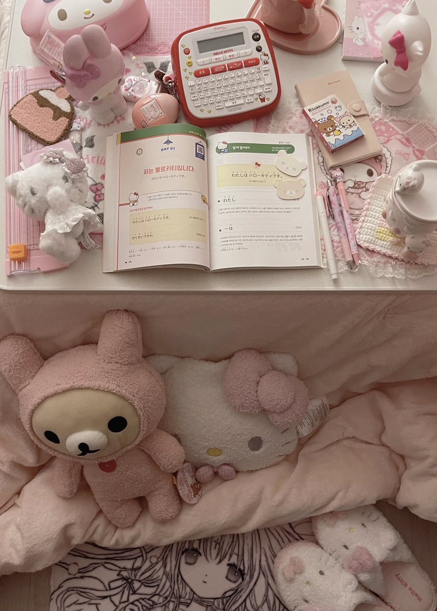 rinilove118's tweet image. #gift
이번에 헬로키티와 콜라보 하여 새롭게 출시된
카와이 일본어 첫걸음🎀
귀여운 키티가 곳곳에 숨어있어서 쉽고 재밌게
공부할 수 있었던..💕
산리오 덕후들한테 귀여운 일본어 책 추천합니다💗