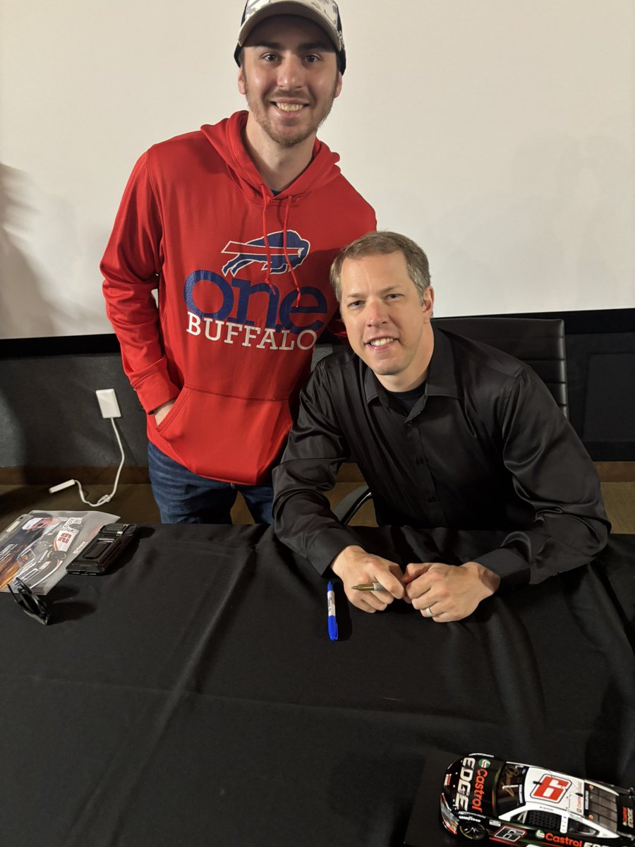 Zachary Meredith tweet media