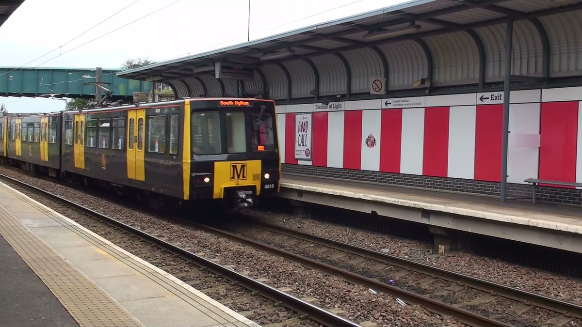 Safe journey to all Sunderland fans travelling to Wembley for the Championship Play-off Final tomorrow. 
#safc