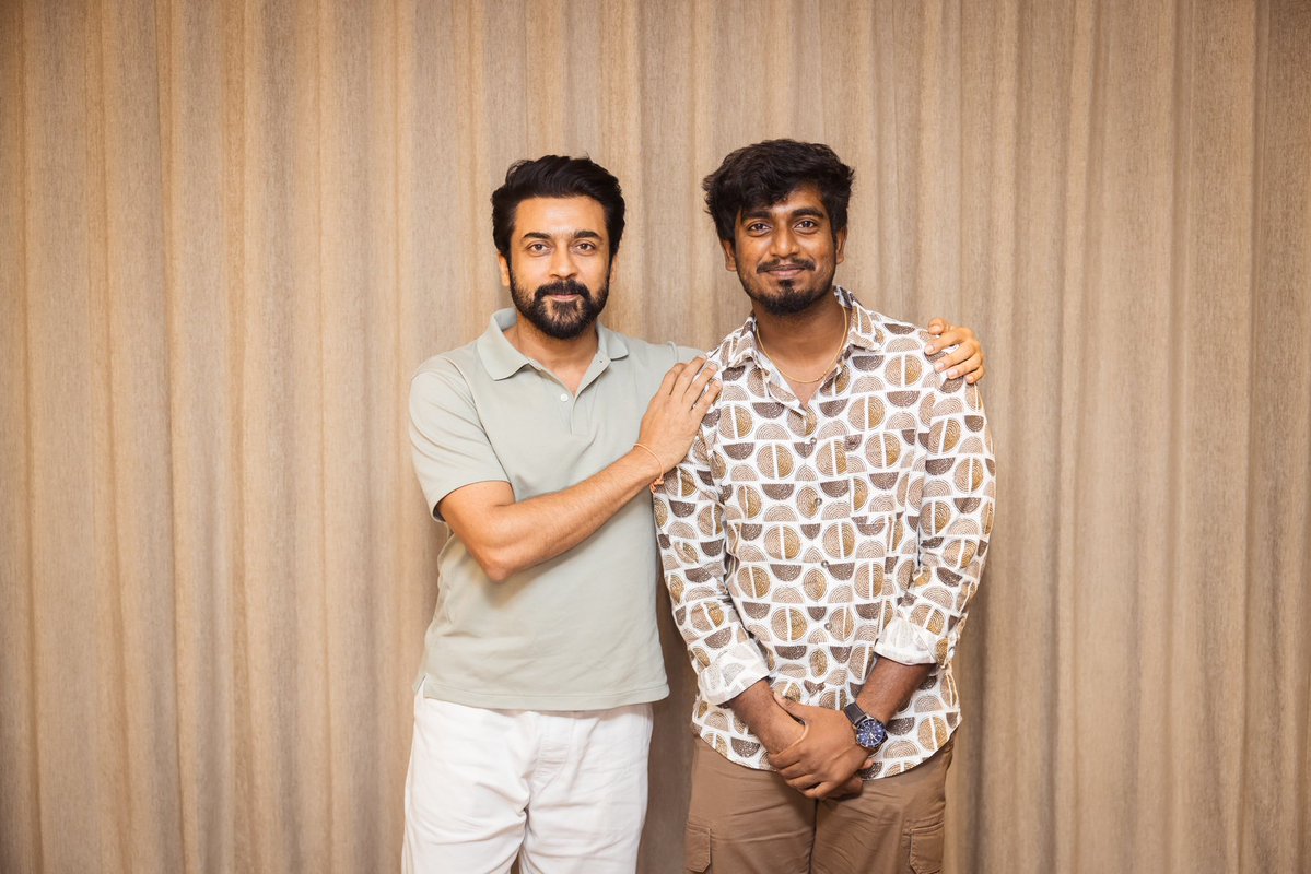 manwgun's tweet photo. Suriya met the director of #TouristFamily and appreciated him for the huge success of this Film 📈❤️ https://t.co/eaeycN3szZ