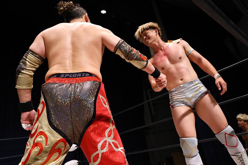 後楽園から２連敗...

でも、清宮海斗めちゃくちゃ元気です！

今は心と身体がピッタリ合い始めたと言いますか、
気の向くままに動きても身体がついてくる感じがしていて
むしろ、あの日から逆にノッてる気がしてます！

清宮海斗、ギアチェンジです！

明日の横浜ラジアントも楽しみです!!
#noah_ghc