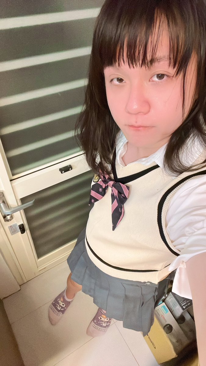 twotokonokomiru's tweet photo. 上次回去新家整理偷偷拍了一下照😘房子用好就可以好好試衣服了✌🏻
#台湾人 #台湾妹 #偽娘 #おとこの娘 #男の娘 #女装少年 #女装男子 #crossdreeser https://t.co/kKQ4gGbeUA