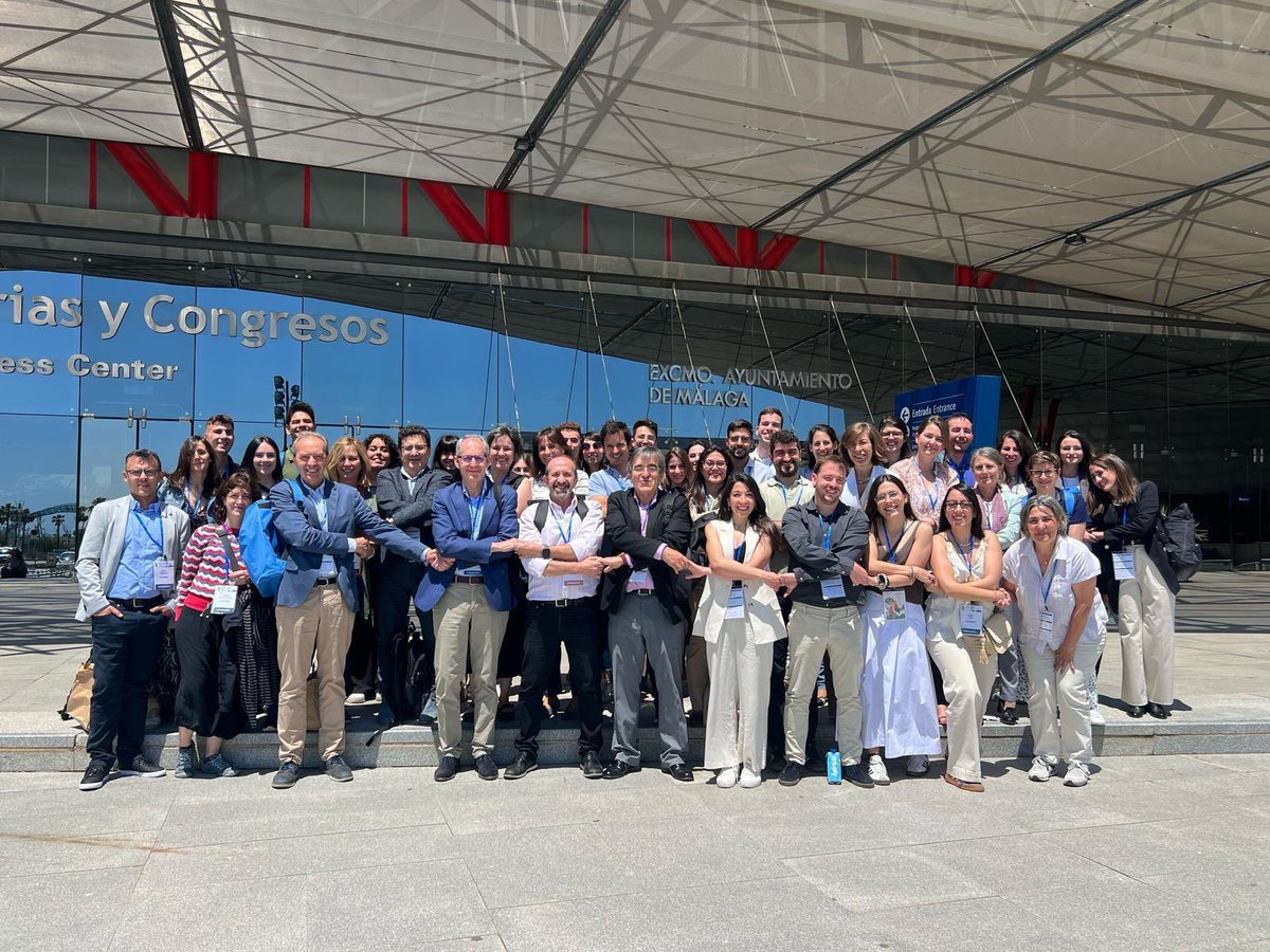 Microbiología Clínica RyC 🧫🔬🦠 (@microryc) on Twitter photo Un año más, el clásico #nudo @microryc <a href="/infecciosasryc/">Enfermedades Infecciosas RyC - @infecciosasryc.bsk</a>.
#XXVIIICongresoSEIMC
#SIespecialidadEEII
#MIcrobiologia24x7 Un año más, el clásico #nudo @microryc <a href="/infecciosasryc/">Enfermedades Infecciosas RyC - @infecciosasryc.bsk</a>.
#XXVIIICongresoSEIMC
#SIespecialidadEEII
#MIcrobiologia24x7