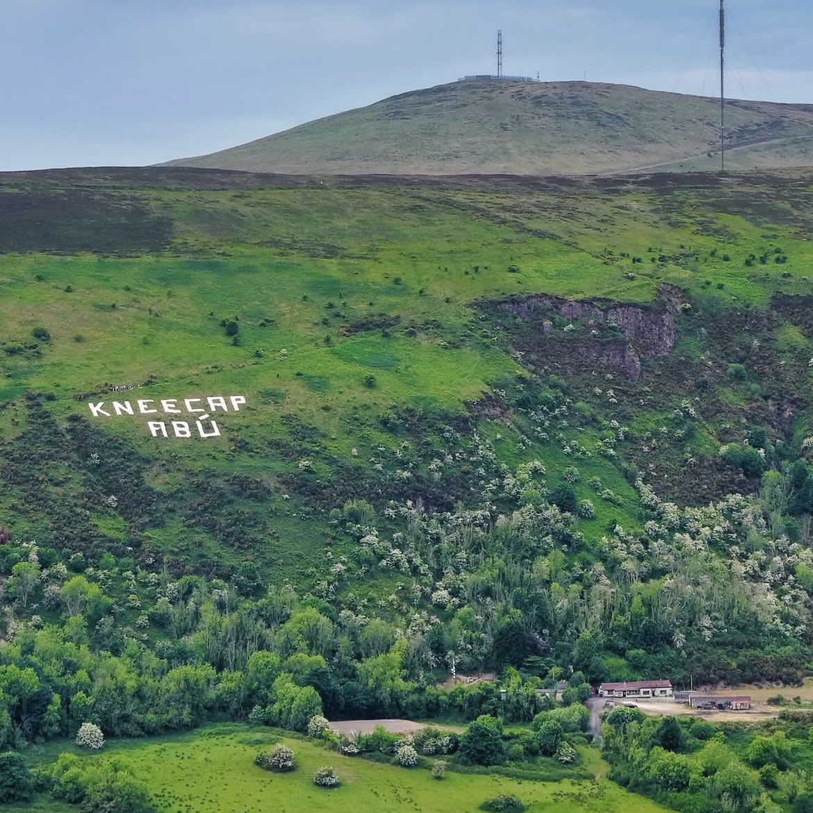 IrishUnity's tweet photo. grafitti on the https://t.co/OLXHW7OYg8