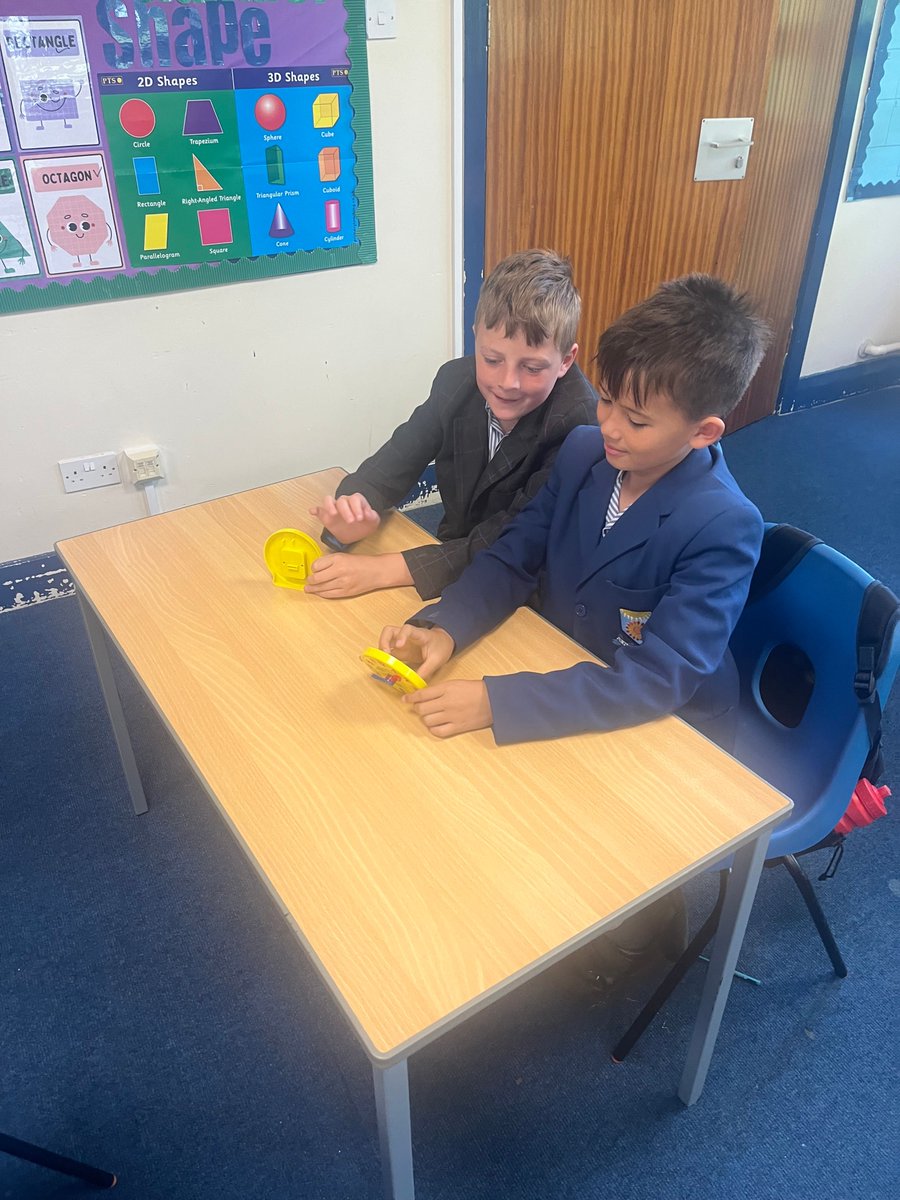 Our brilliant F2 (Year 4) pupils have been working hard with Miss Hitchen this week, mastering their time-telling skills! ⏰⌚🕐

They’ve been reading analogue clocks, creating their own times and even starting to convert them into digital format! 👏

#TheBuchanSchool