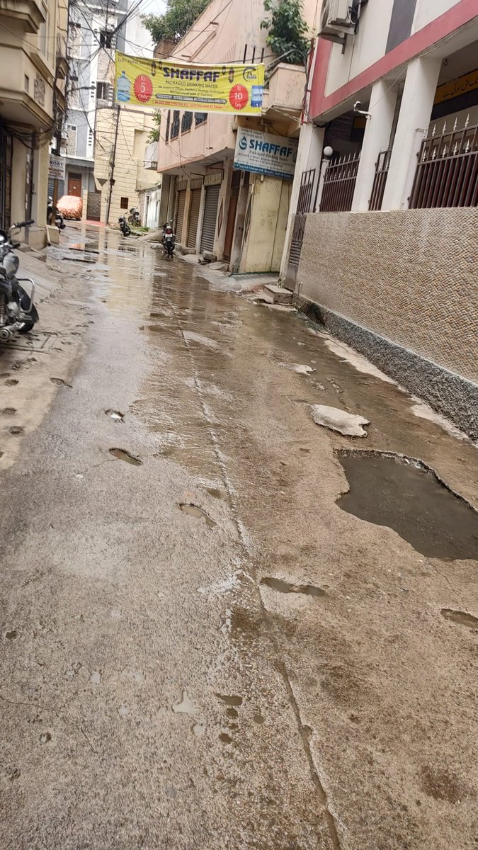SyedWajeeh8's tweet photo. Urgent appeal: Heavy sewage water overflow near Arif Function Hall, Qazipura near Asha Talkies, Shah Ali Banda, Hyd.

This video and photos was shot today near Arif Function Hall, Qazipura, Shah Ali Banda, on a designated water supply day. https://t.co/xwfNZKLuu0
