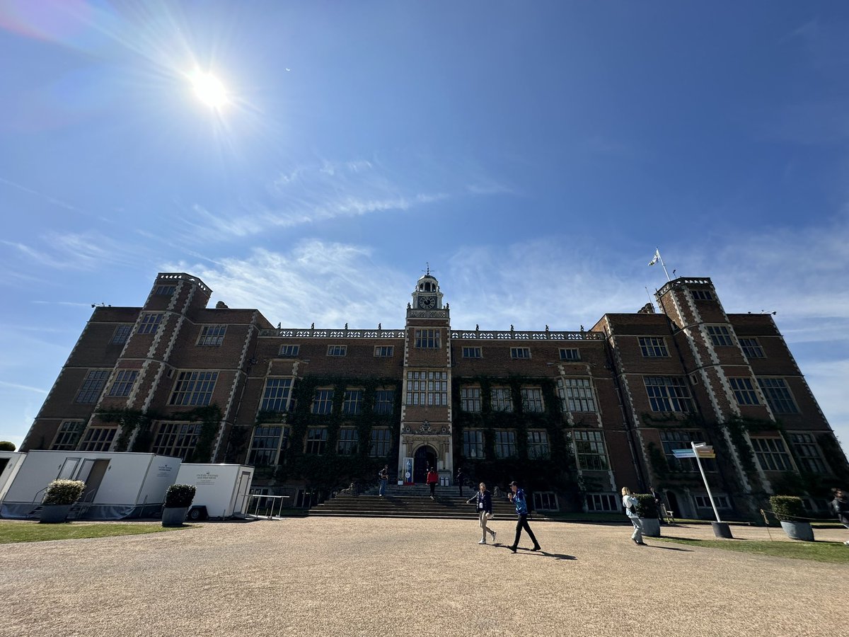 giraffe (@g1raffe_) on Twitter photo Met some amazing people at summit 🔺 some of my favorite memories:
- accidentally having a 9 course meal with <a href="/zkPrometheus/">Prometheus</a> instead of going to the gothic party
- getting drunk with <a href="/0xSmitty/">Smitty.mambo🔺</a> and trash talking British food to <a href="/kieksinjapan/">Kieks ✨</a>
- getting some free nudes and Met some amazing people at summit 🔺 some of my favorite memories:
- accidentally having a 9 course meal with <a href="/zkPrometheus/">Prometheus</a> instead of going to the gothic party
- getting drunk with <a href="/0xSmitty/">Smitty.mambo🔺</a> and trash talking British food to <a href="/kieksinjapan/">Kieks ✨</a>
- getting some free nudes and