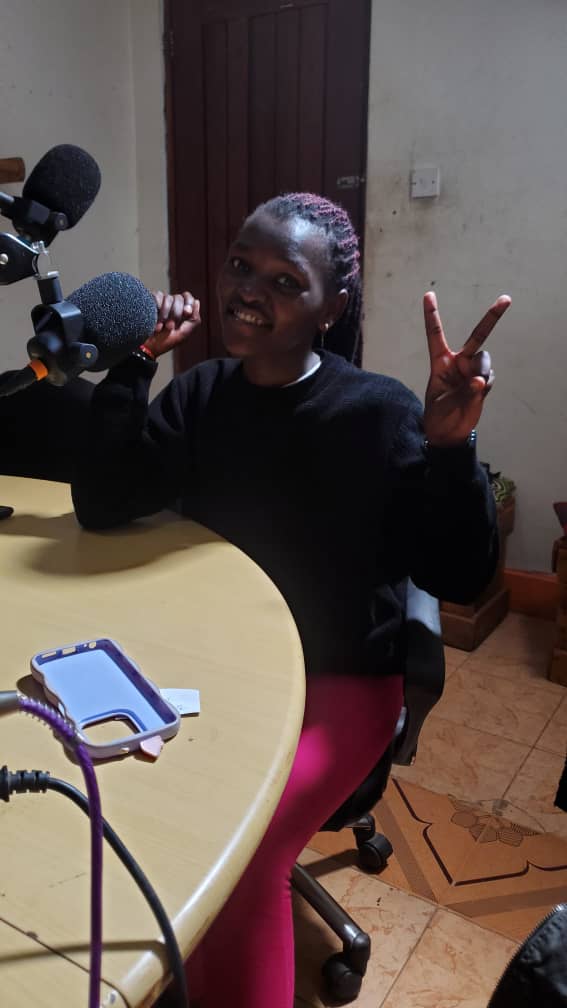 EastlinkInst's tweet image. Exciting News! 🚨
ETI is thrilled to announce its partnership with @RuutsaRadio! 📻 This collaboration aims to take our journalism students' practical skills to the next level! 💪
 #ETIRuutsaPartnership #Journalism #PracticalSkills #OnlineRadio