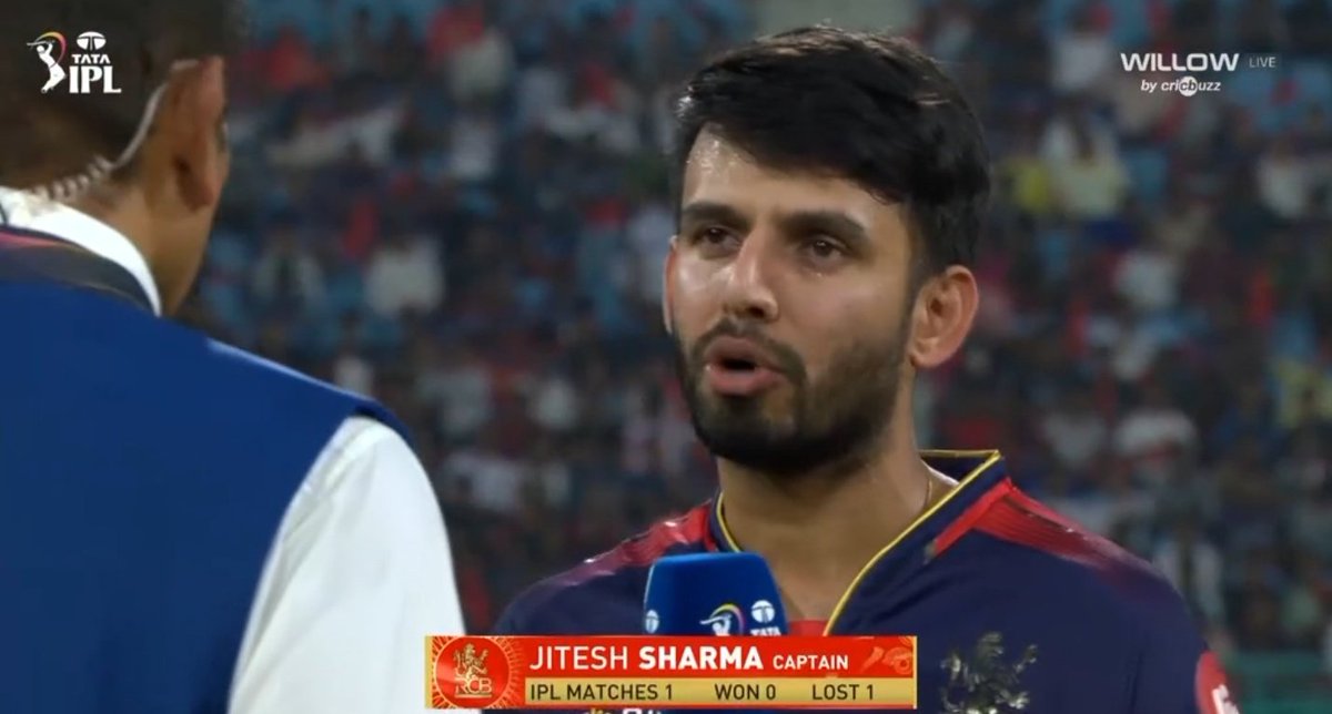 TukTuk_Academy's tweet photo. RCB won the toss but lost all their players including the Captain 😭 https://t.co/ubN7CKI7l1