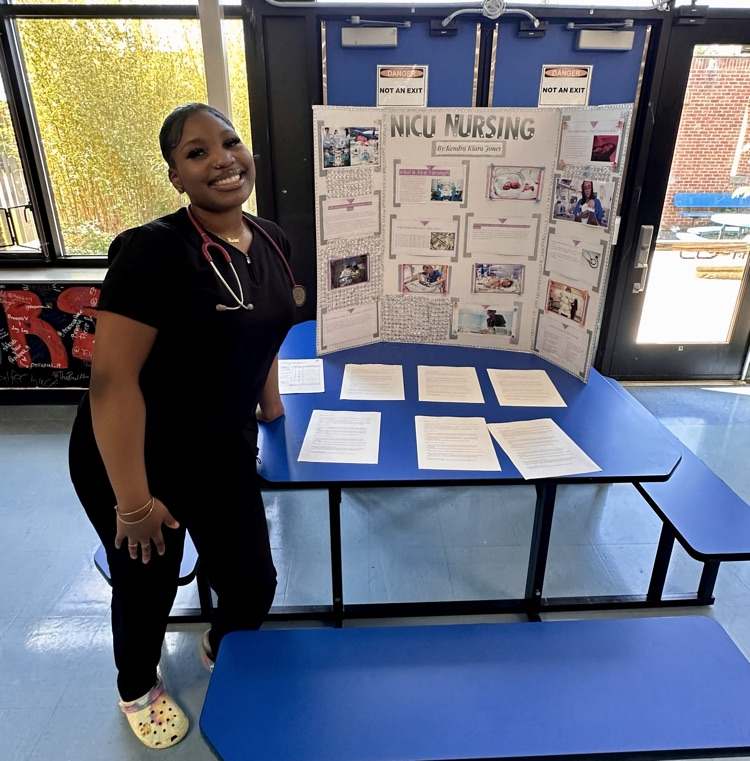 BloomfieldPS's tweet photo. Seniors successfully completed their Capstone Projects, showcasing career research, mentorship experiences, and professional presentations. This project reflects their hard work and growth as they prepare for future success in college, careers, and beyond. Congrats Class of 2025! https://t.co/cnTu49a3Dx