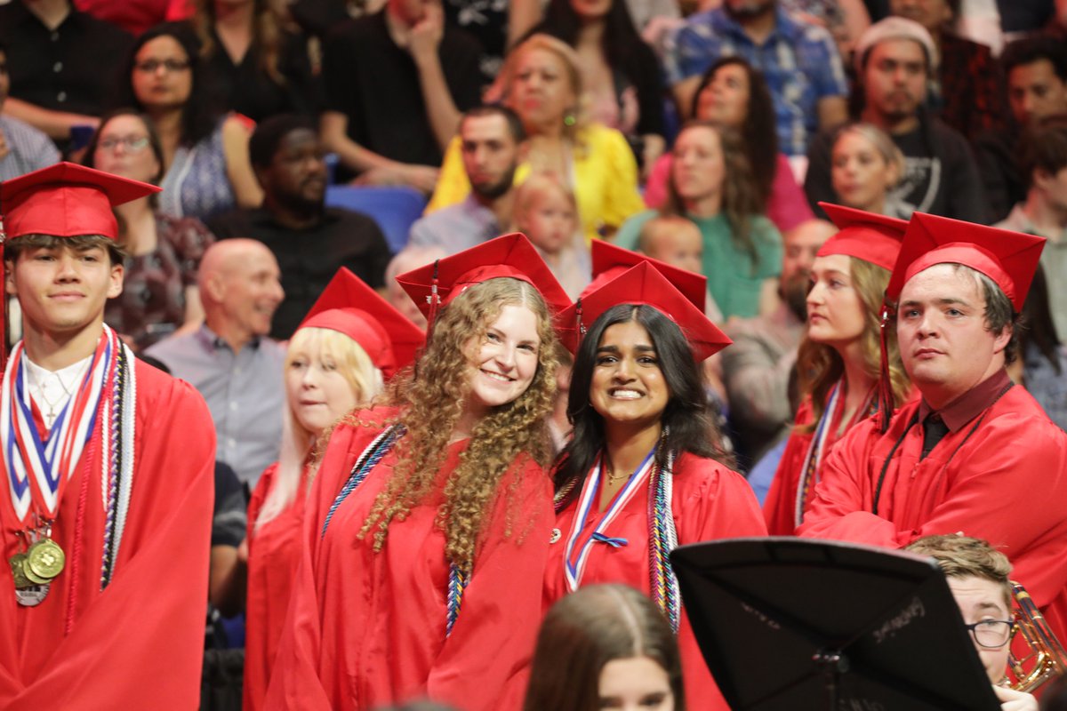 GCISD's tweet image. 🎓Congratulations to our @CHPantherPride Class of 2025 graduates! 🎓