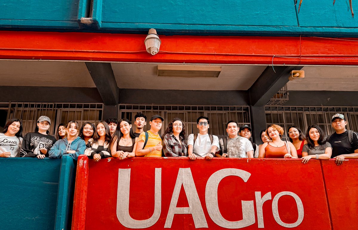 felicitamos a Nuestra Razón de Ser, a quienes con dedicación, pasión y constancia hacen grande a nuestra universidad.

En la #UAGro reconocemos tu compromiso con el conocimiento y tu búsqueda constante de superación.

¡Feliz Día del Estudiante!
📚🎓💙💛
#DíaDelEstudiante