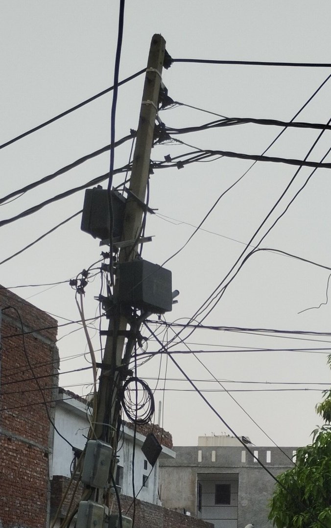 sarabmeet tweet media