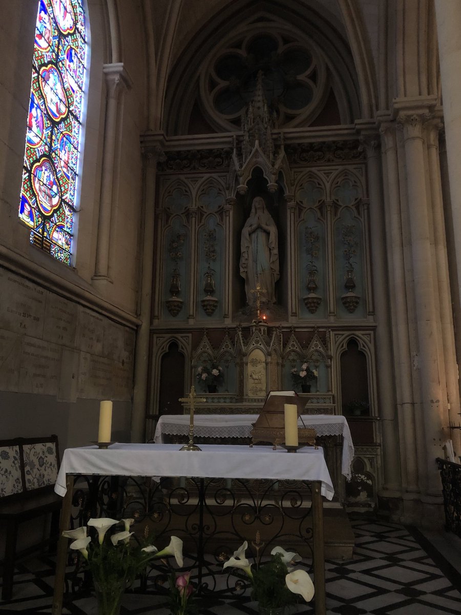 g_2L_'s tweet image. Demain Confirmation de mon Filleul 🥹
Prions pour tous les futurs Confirmants🙏🏻