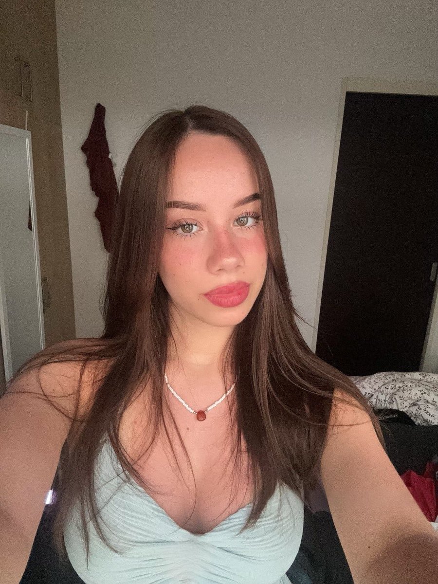 &gt;.&lt;