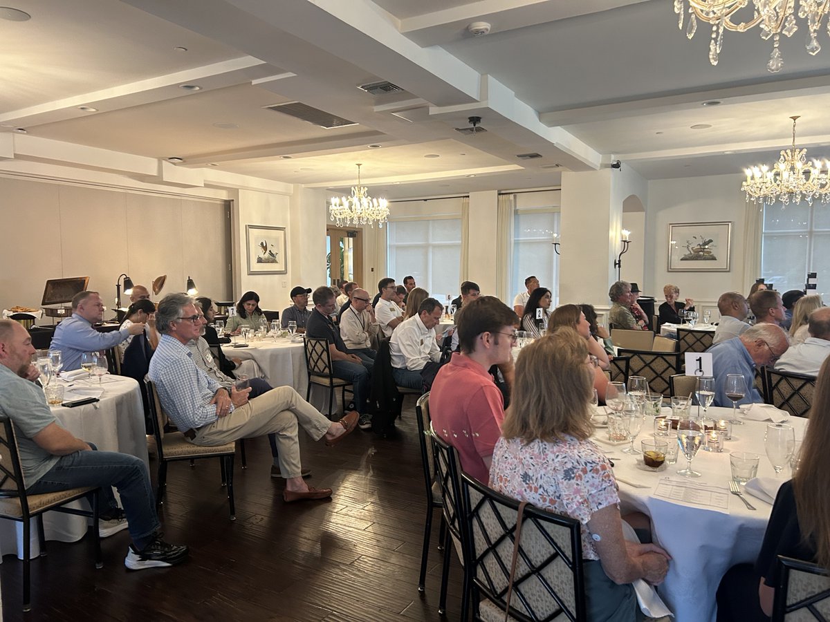 CTANAngels's tweet image. 66 CTAN members and guests gathered at Westwood Country Club to hear from five new companies in our latest funding cycle.
Founders: Funding Cycle 4 is open now.
Investors: Join us at the next event.
ctan.com
#CTAN #AngelInvesting #StartupFunding #AustinTX