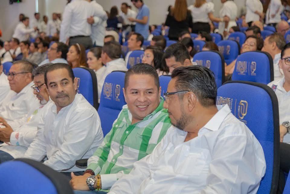 IcatechOficial's tweet photo. Me llena de satisfacción haber atestiguado, junto a los jurídicos de #Icatech, la instalación de la Comisión de Estudios Jurídicos del Gobierno del Estado.

#CEM78 🦉❤️♠️
#Humanismo_Transformador 🐾🐾🐾 https://t.co/uJ49TEmVVs