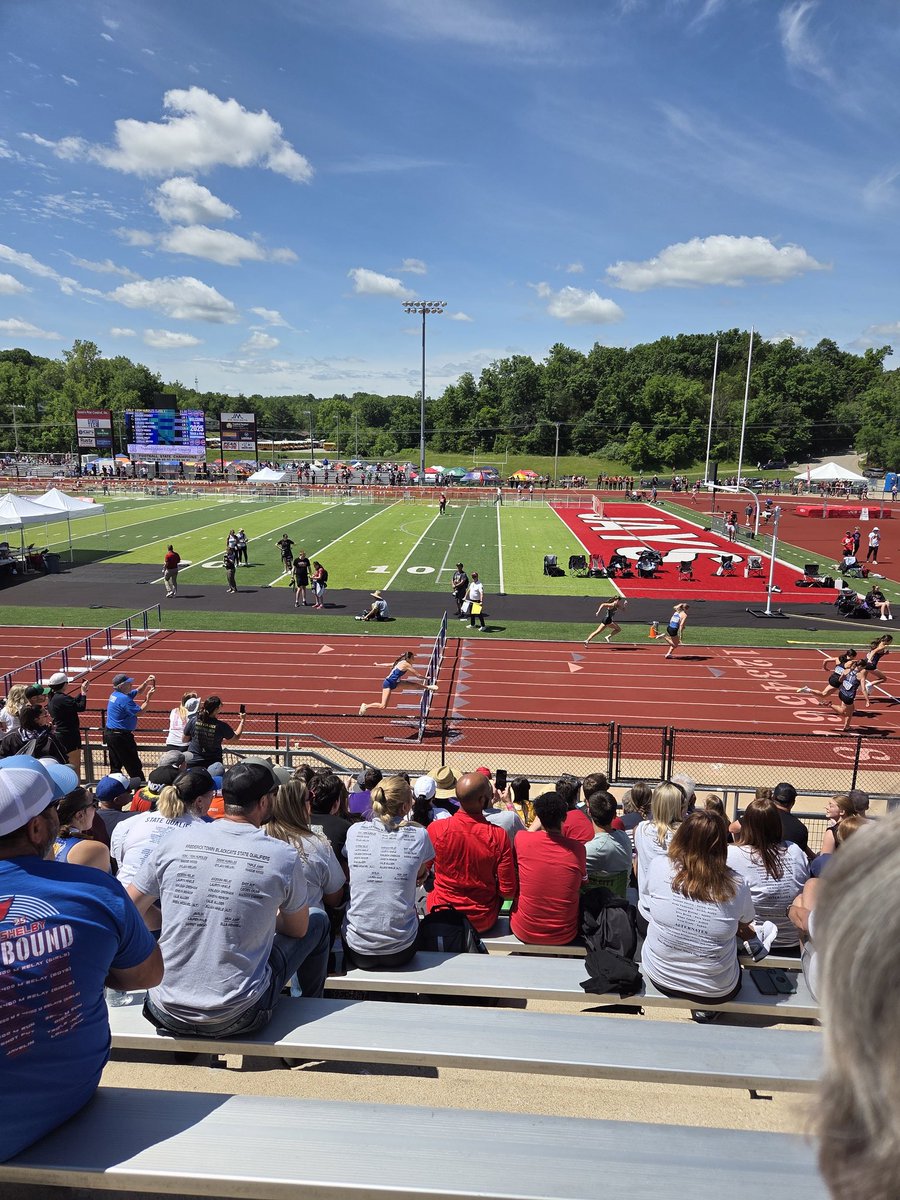 JHS Blue Jays Track and Field (@bluejaystrack) on Twitter photo Sophomore Lorellei Brown makes her debut in the 100 hurdles and finishes 15th in the state for class 2. Good job kiddo!
<a href="/R7Activities/">R7 Activities</a> Sophomore Lorellei Brown makes her debut in the 100 hurdles and finishes 15th in the state for class 2. Good job kiddo!
<a href="/R7Activities/">R7 Activities</a>