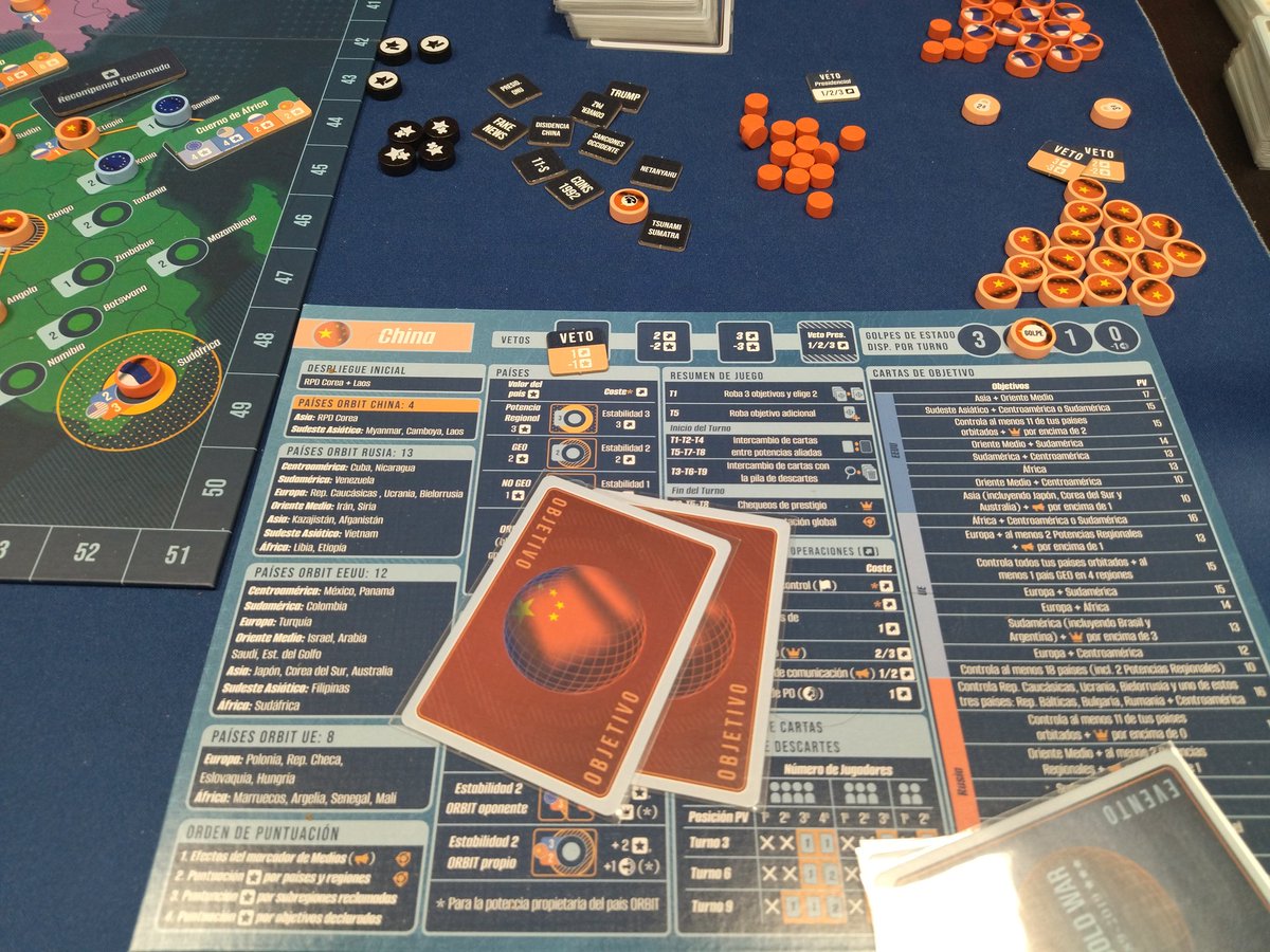 Tarde probando #NewColdWar de <a href="/newcoldwar89/">New Cold War 1989-2019 VUCA Simulations</a> <a href="/VUCASimulations/">VUCA Simulations</a> en <a href="/ClubSemper/">Asociación Semper Ludens Gijón</a> .

De la mano de <a href="/Gixmoso/">gixmo</a> , <a href="/AndrsGa05331321/">Davout</a> y Carlos. Primera partida, muy buen juego, me sabe al Twilight Struggle y eso es un punto a su favor. Con ganas de probar otros países

#bgg #boardgames #ocio