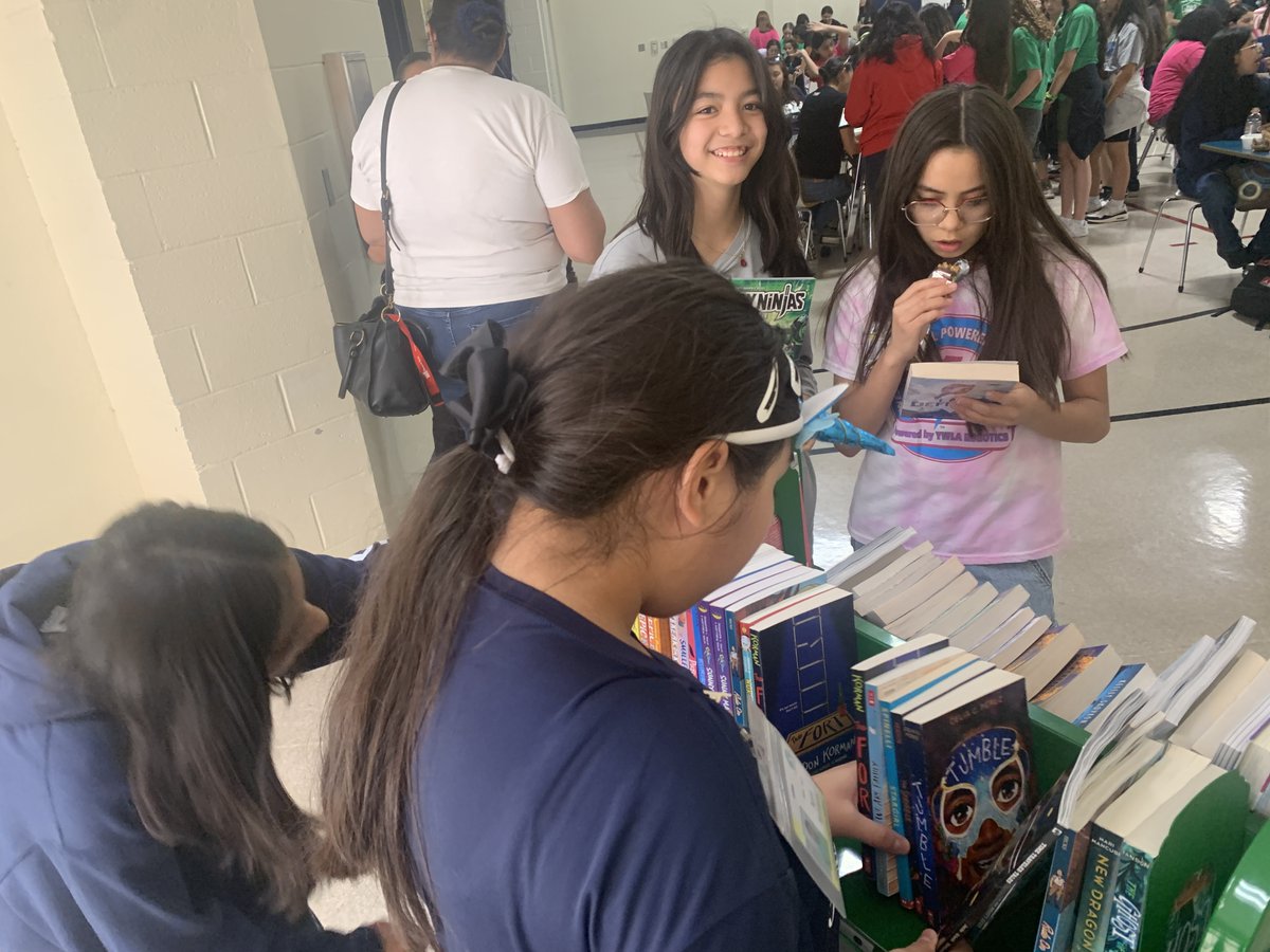 YWLA Library (@ysleta_ywlalib) on Twitter photo <a href="/Ysleta_YWLA/">Ysleta YWLA</a> Book giveaway in order to 'Level Up for Summer Reading'! <a href="/YsletaISD/">Ysleta ISD</a> <a href="/YISDLibServices/">YISD Library Services</a> <a href="/Ysleta_YWLA/">Ysleta YWLA</a> Book giveaway in order to 'Level Up for Summer Reading'! <a href="/YsletaISD/">Ysleta ISD</a> <a href="/YISDLibServices/">YISD Library Services</a>