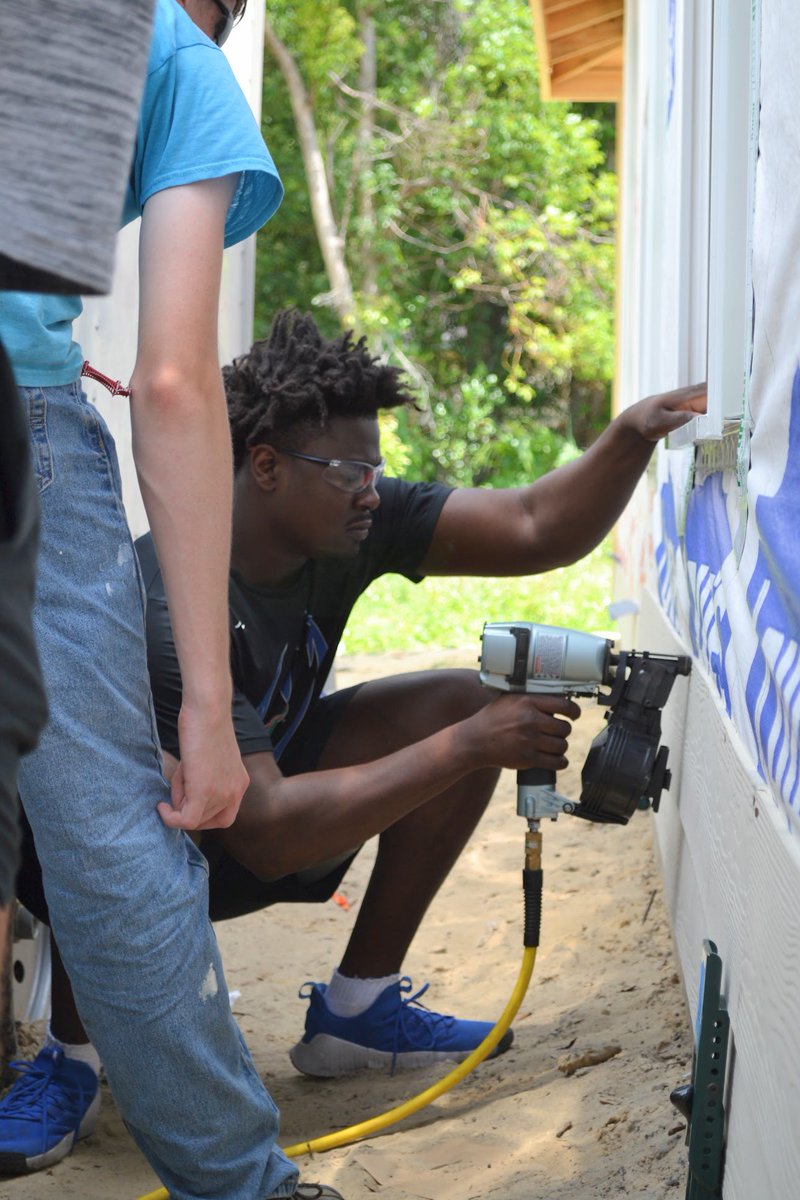 Jaden Robinson (@jaden__robinson) on Twitter photo Helping build a forever home is powerful work. It's not about me, it's about making a difference for someone else. <a href="/Fl_Victorious/">Florida Victorious</a> <a href="/alachuahabitat/">Alachua Habitat</a> #FVFoundation alachuahabitat.org Helping build a forever home is powerful work. It's not about me, it's about making a difference for someone else. <a href="/Fl_Victorious/">Florida Victorious</a> <a href="/alachuahabitat/">Alachua Habitat</a> #FVFoundation alachuahabitat.org