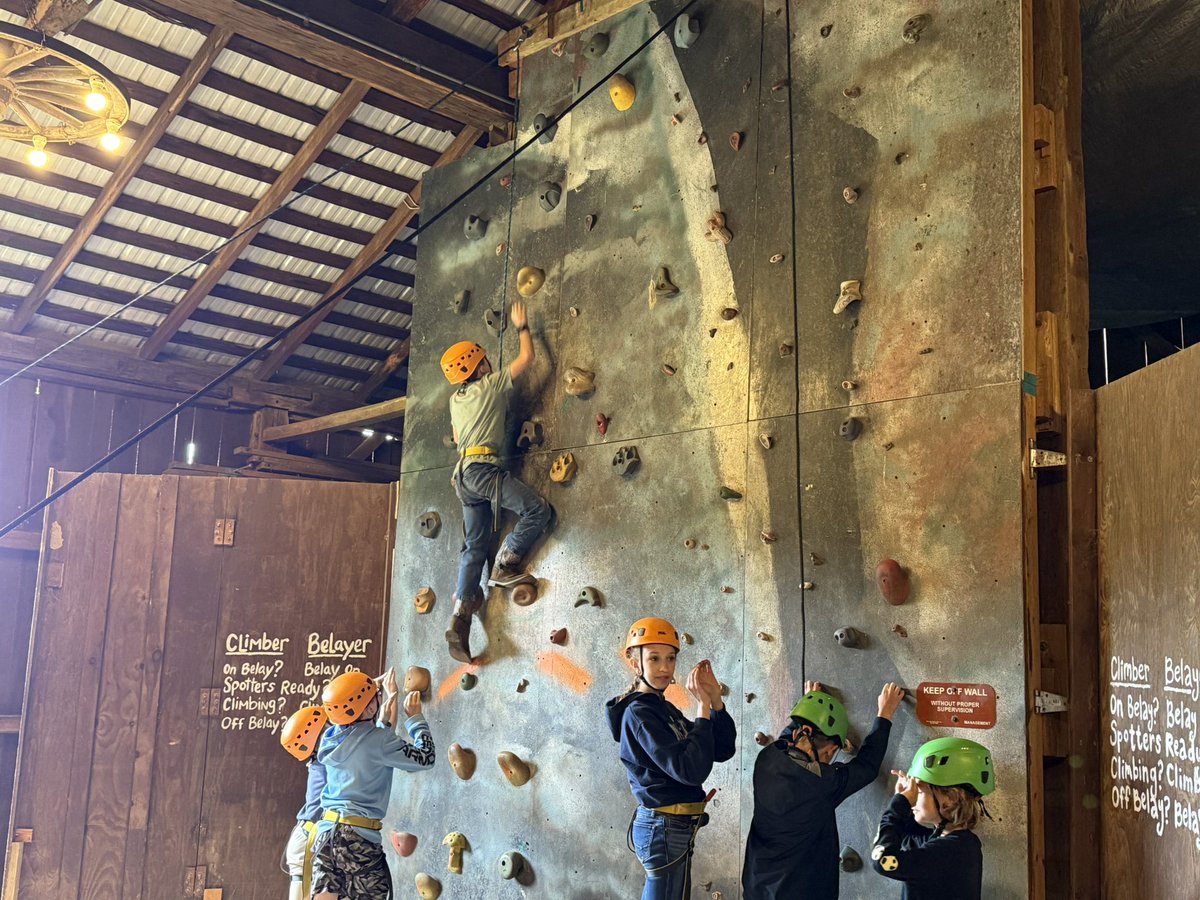 supt_hearn's tweet photo. Great day for our 5th graders at Camp Wanake! #SoarToExcellence https://t.co/AKtktWSWiJ