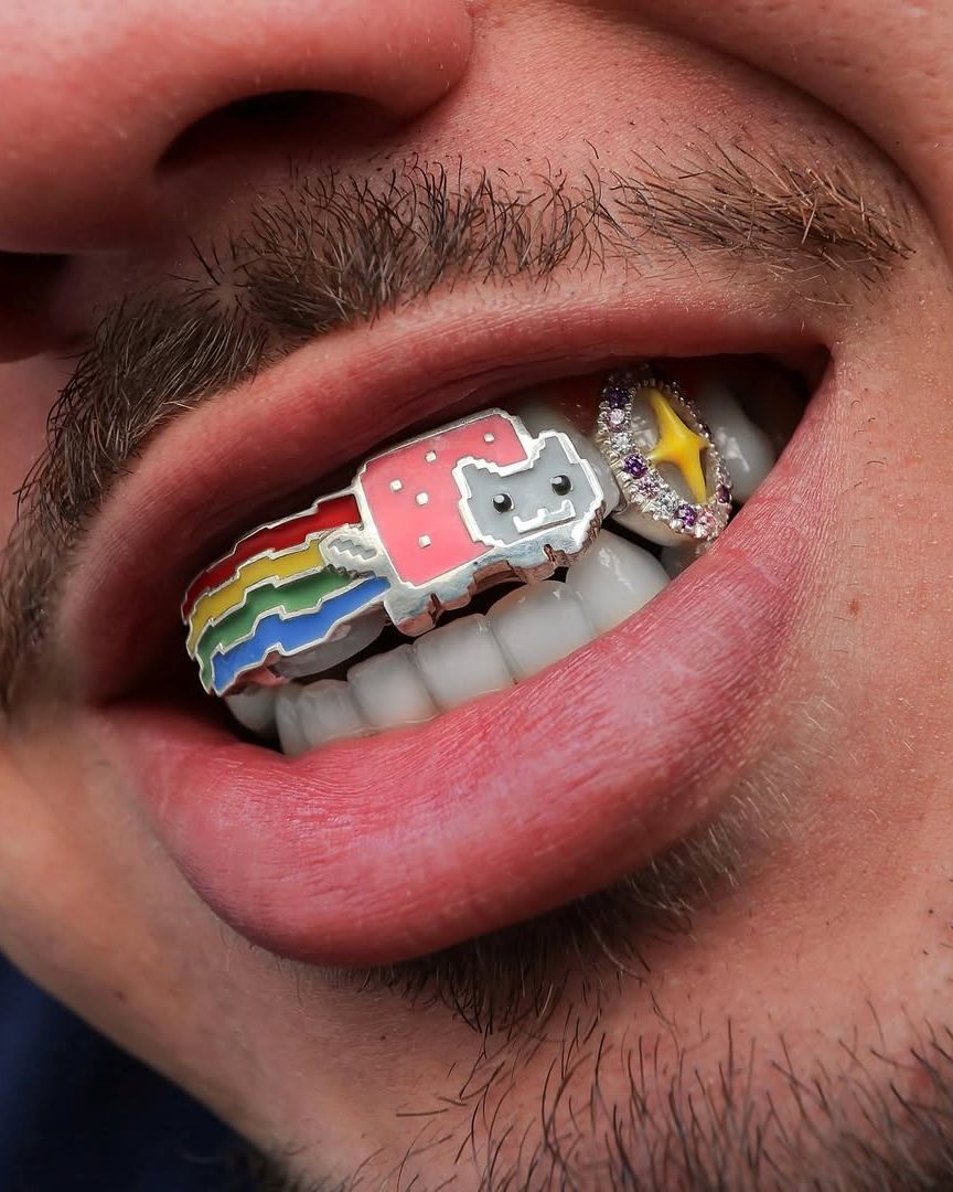 rogue's tweet photo. The art of grillz https://t.co/j5MDFhNUGF