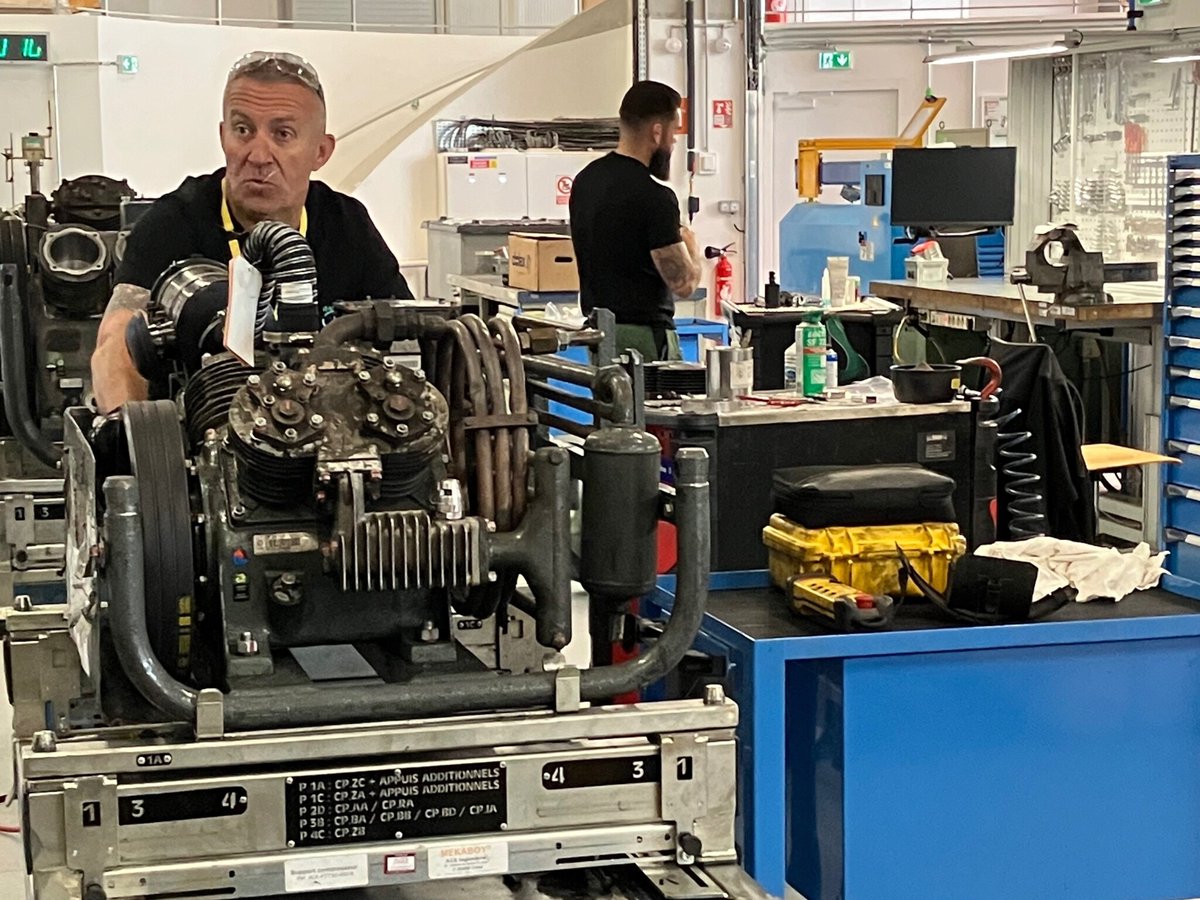 transportsidf's tweet photo. « C’est une force et un vrai défi » : dans les coulisses du nouveau centre de maintenance ultramoderne de la RATP
➡️ https://t.co/PkMS9ds72w https://t.co/CjEVRrlsh2