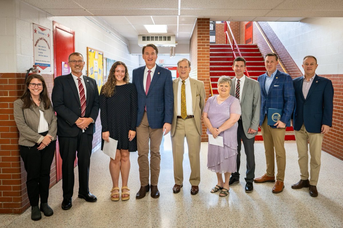 Congratulations to Holston High School’s senior class on your graduation! It was a pleasure to join students, staff, and local leaders in Damascus to celebrate the school’s completed safety improvements and to recognize the vital role this community played in Southwest Virginia’s