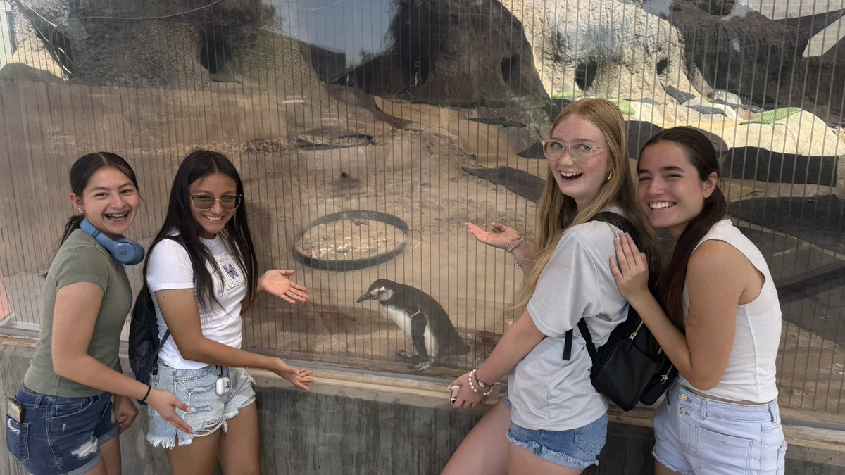 Bianca Sanchez (@bee_sanchezart) on Twitter photo Art Club, photography & printmaking field trip today to the zoo! β¨β¨<a href="/iortega_PHHS/">Ivan Ortega</a> <a href="/AVillegas_PHHS/">Arturo Villegas</a> Art Club, photography & printmaking field trip today to the zoo! β¨β¨<a href="/iortega_PHHS/">Ivan Ortega</a> <a href="/AVillegas_PHHS/">Arturo Villegas</a>