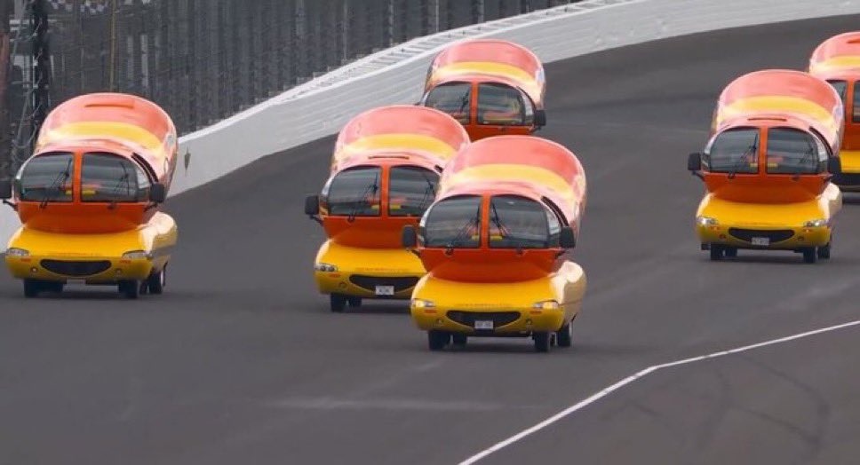 IMS's tweet photo. Where were you when they ran three wide in the inaugural @oscarmayer #Wienie500? https://t.co/GBhM1A0Dep