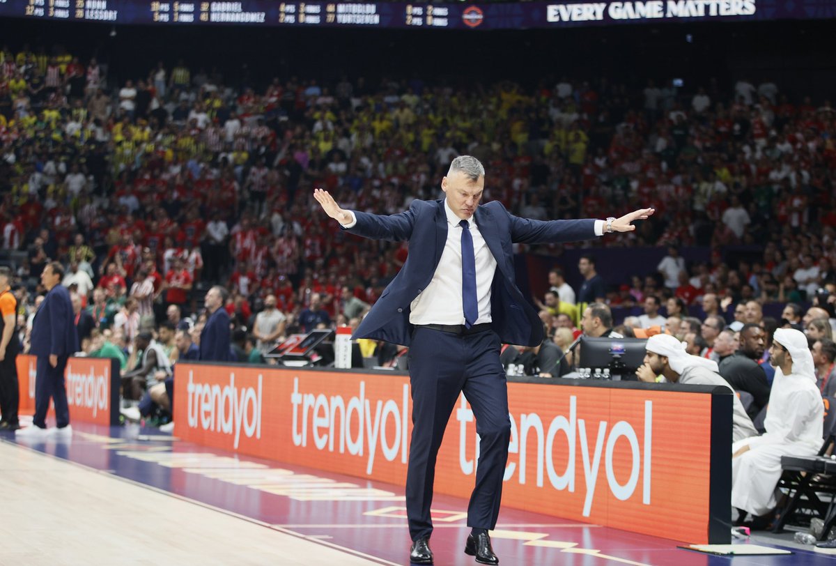 Sarunas Jasikevicius.

#Yellow7egacy #EuroLeague