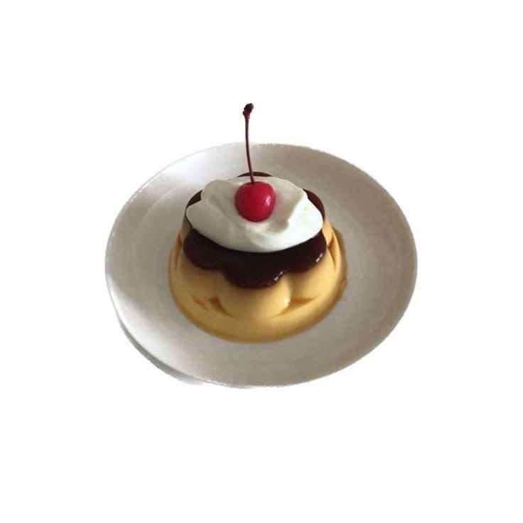 anyone wants some pudding ?