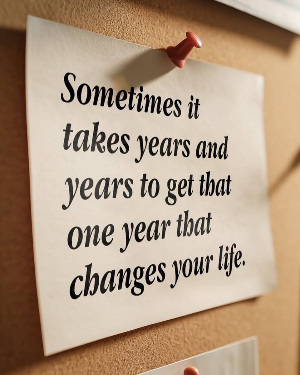 Elora Sarah♍ tweet media