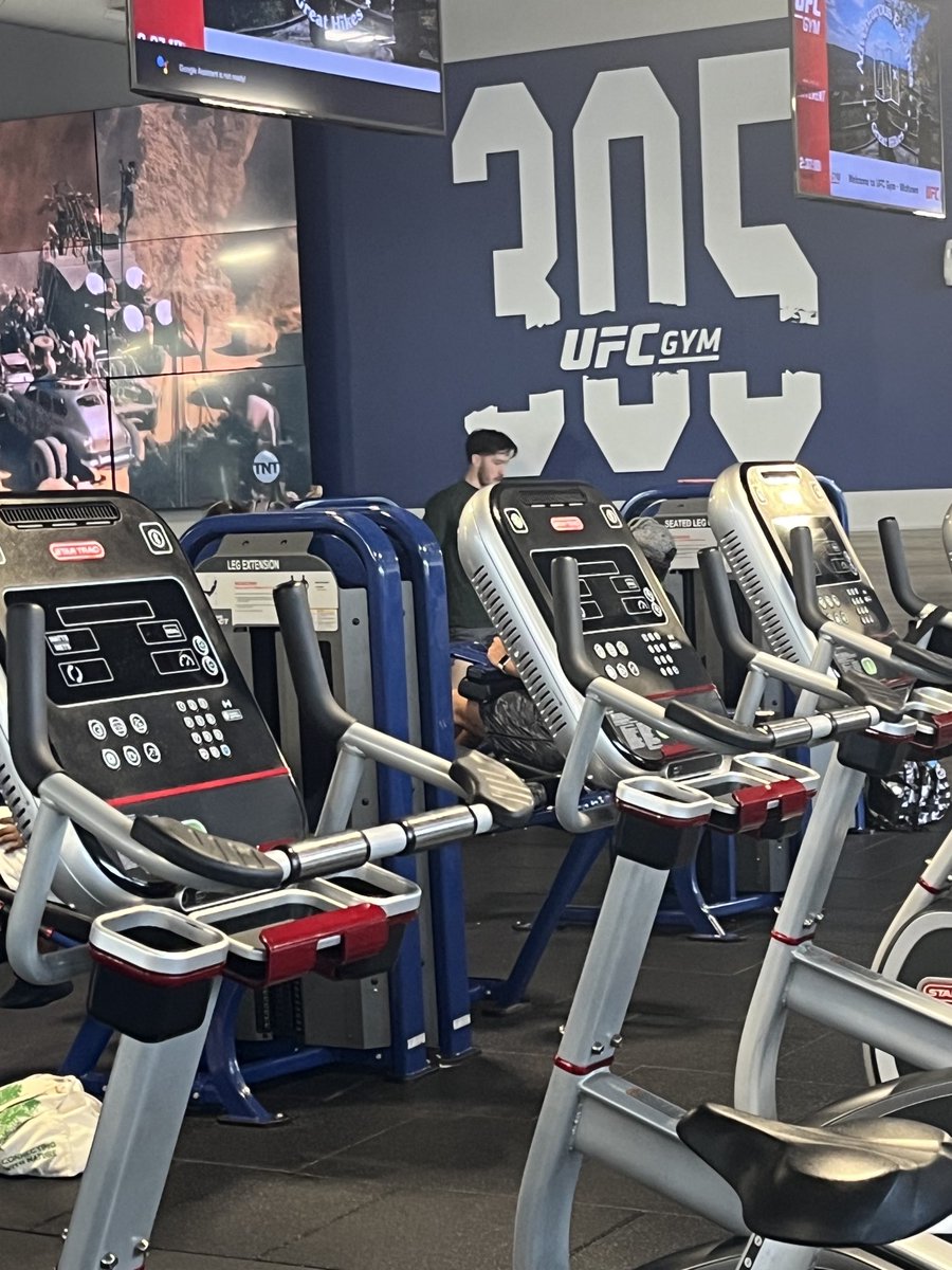 UFC Midtown Miami workout today free for all QB/WR Gold School students